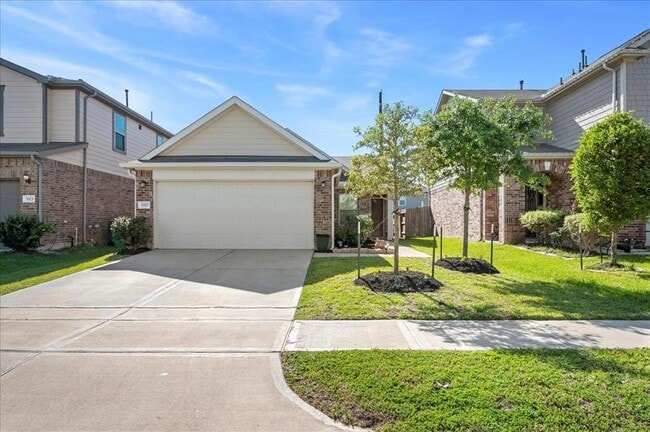 Building Photo - 5327 Castle Discordia St