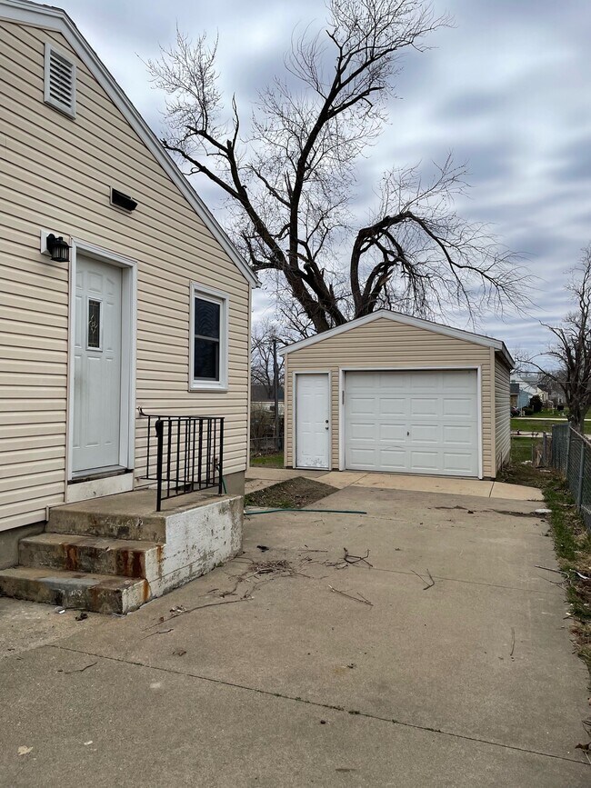 Foto del edificio - 2722 Dalewood Ave SE