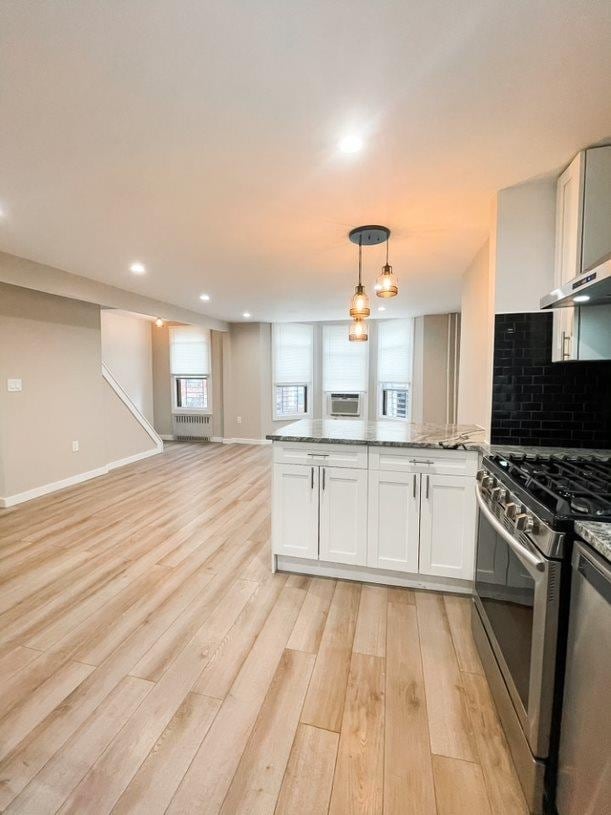 Building Photo - 810 27th St