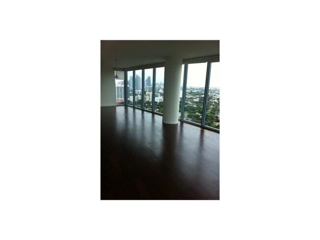 Foto del edificio - 601-636 NE 36th St