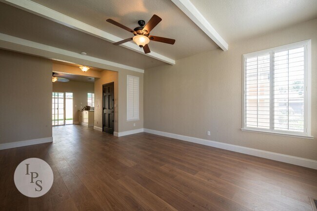 Building Photo - North Fresno Villa San Marcos Apt, 2BR/2BA, Gated Community - Water/Garbage/Sewer included!