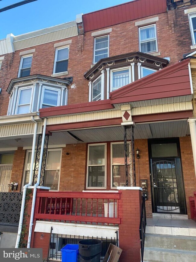 Building Photo - 1914 W Berks St