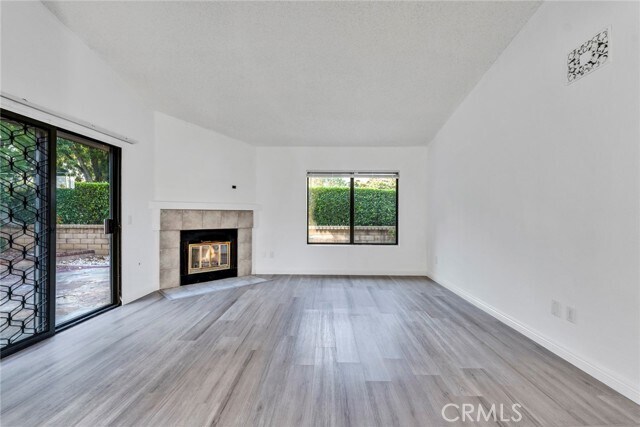 Foto del edificio - 9764 Huntington Dr