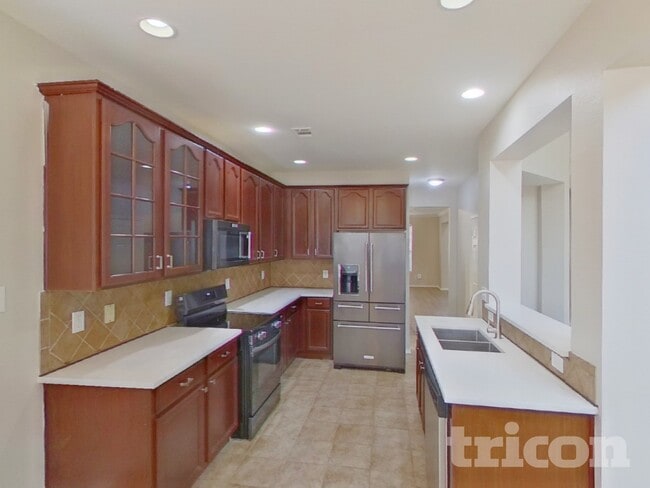 Building Photo - 14121 S Pass Rd