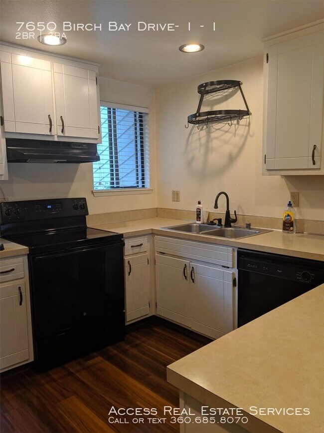 Foto del edificio - 7650 Birch Bay Dr