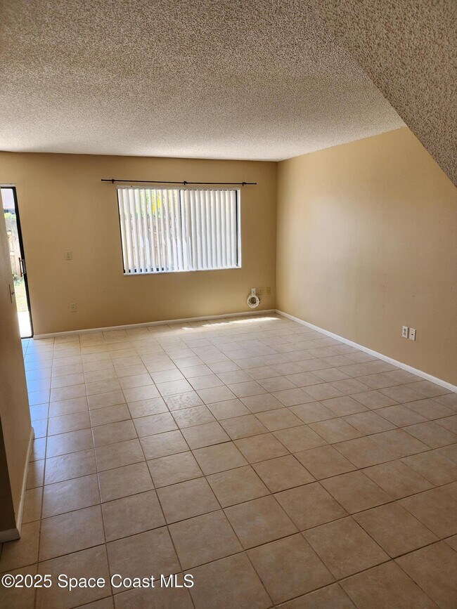 Foto del edificio - 8721 Lantana Ct