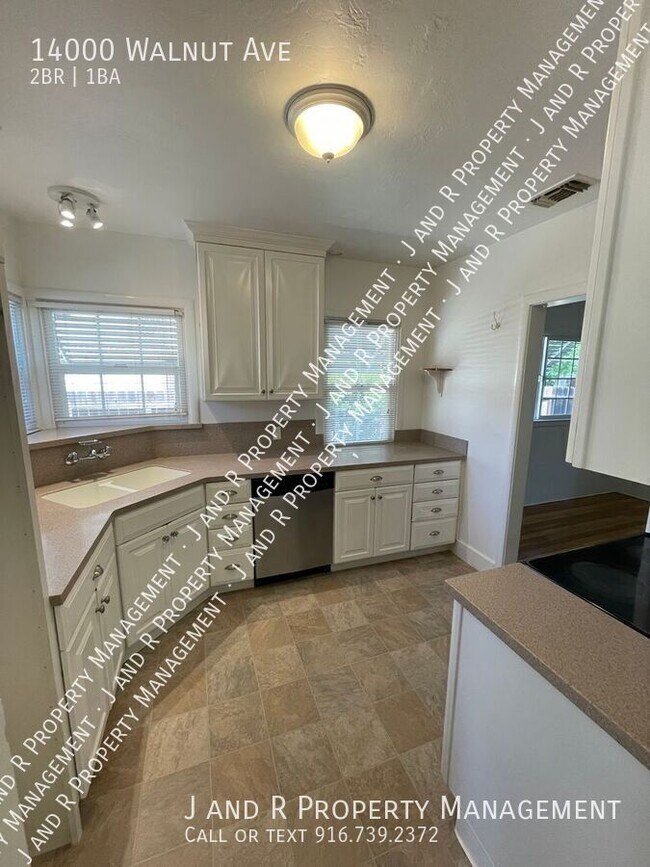 Foto del edificio - 14000 Walnut Ave