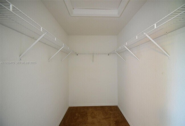 Foto del edificio - 6037 SW 19th Pl