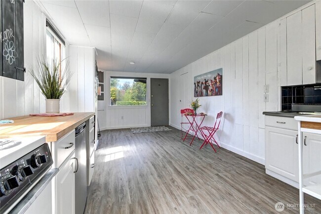 Foto del edificio - 115 S Kelsey St