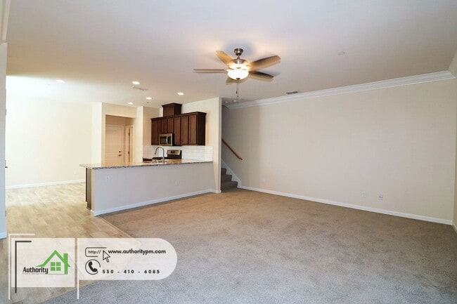 Building Photo - 810 Mission De Oro Dr