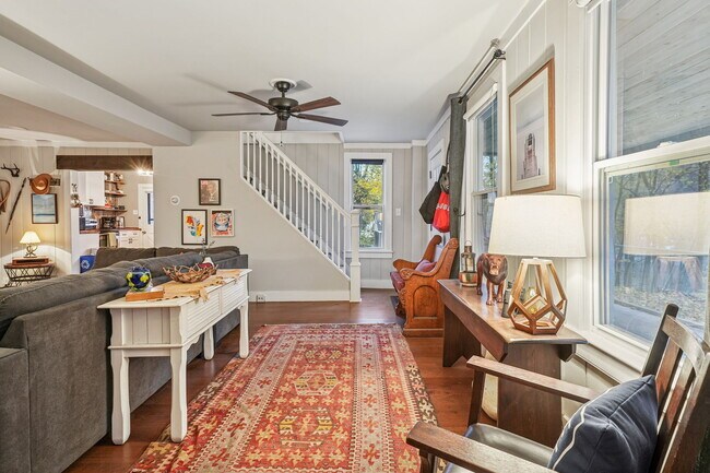 Foto del edificio - 916 E End Rd