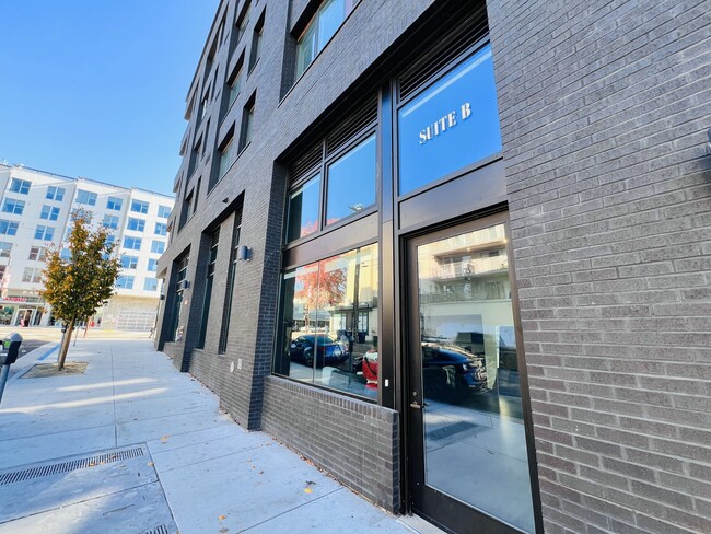 Photo - The Laureate Apartments