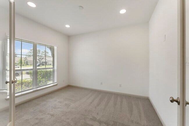Foto del edificio - 17192 Wild Robin Ln