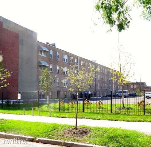 Building Photo - 4338 S Drexel Blvd