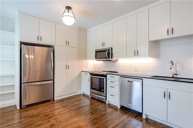 Foto del edificio - 2837 Hemphill St