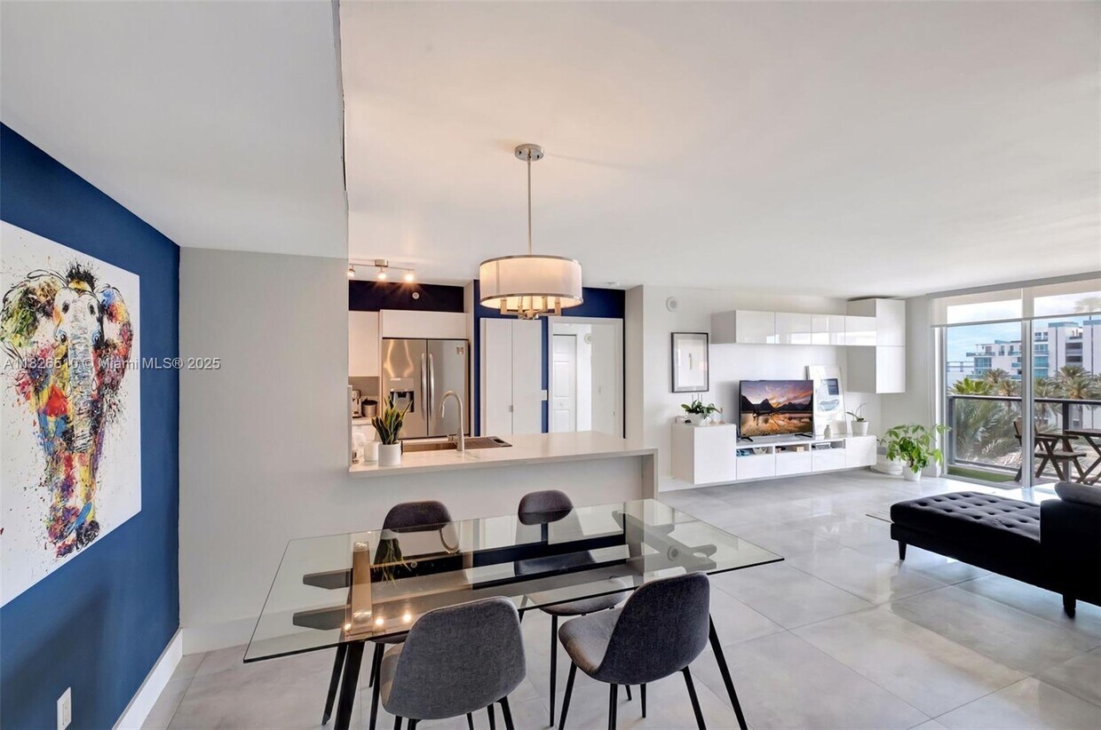 Primary Photo - 1155 Brickell Bay Dr