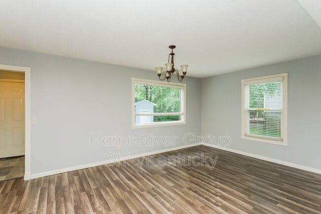 Building Photo - 8067 Buckland Dr