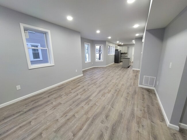 Foto del edificio - 166 Northampton Ave