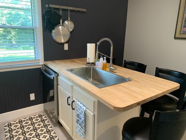 Foto del edificio - 2508 Braemore Rd