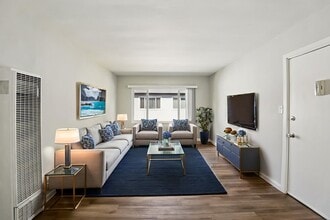 Building Photo - Ladera Townhouse