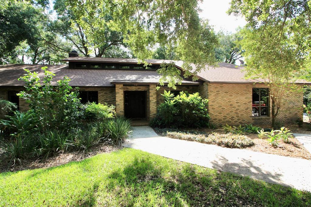 Primary Photo - 441 Lakeview Rd