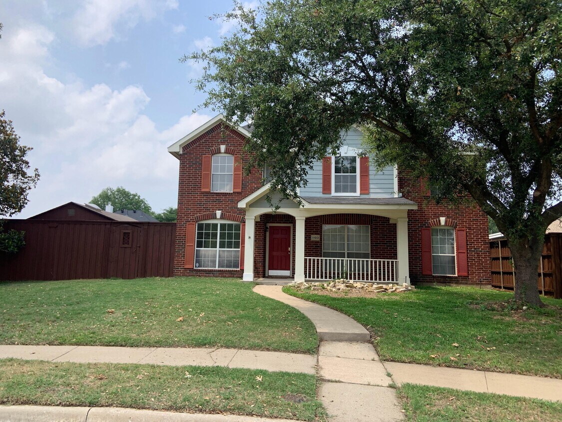 Primary Photo - 1103 Providence Dr