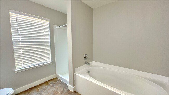 Building Photo - 9923 Farrell Dr