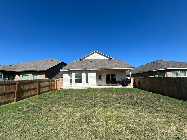 Building Photo - 7923 Navarro Mls