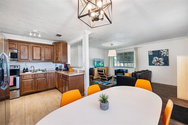 Foto del edificio - 234 NW 47th St