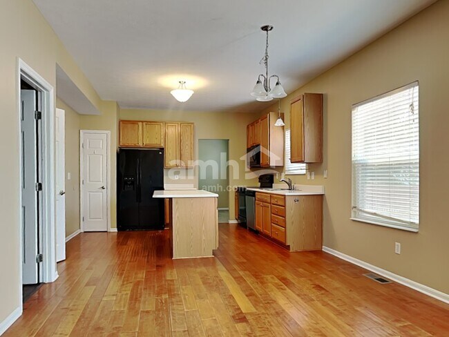Building Photo - 1275 Kilbrannen