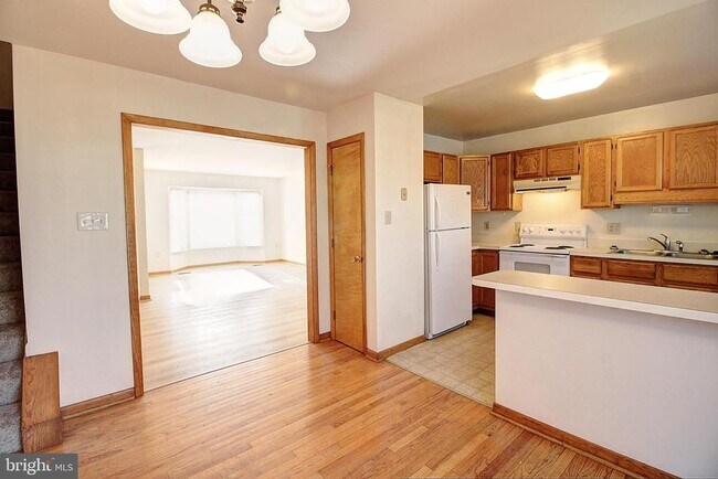 Foto del edificio - 427 Carrollton Dr