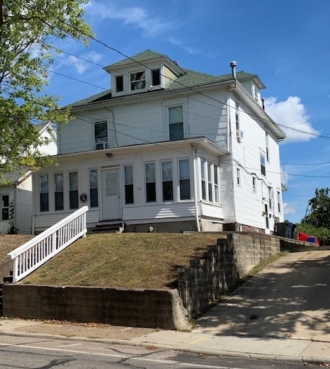 Building Photo - 112 N Lancaster St