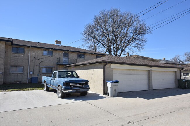 Building Photo - 4206 N 92nd St