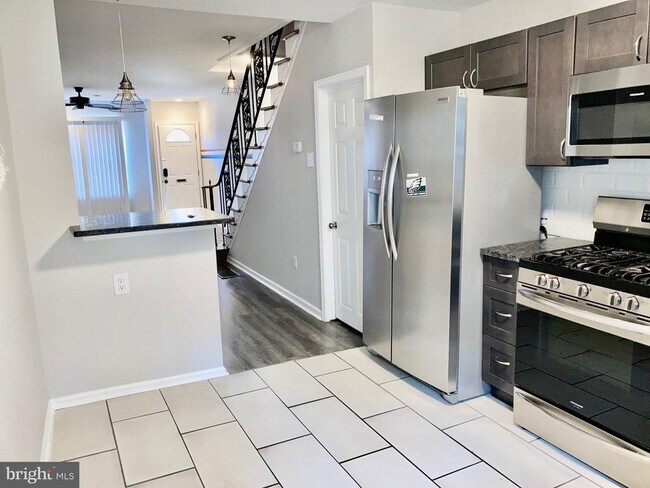 Foto del edificio - 2647 S 12th St