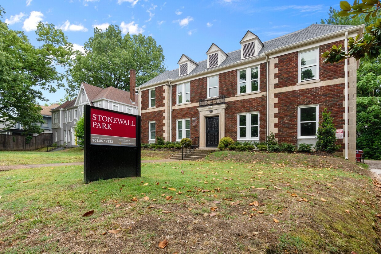 Primary Photo - Stonewall Park Apartments