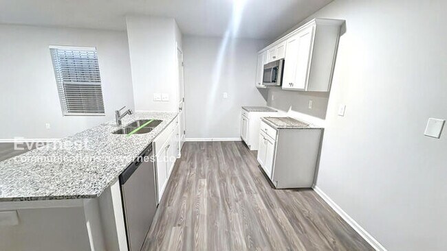 Foto del edificio - 4207 Park Ave