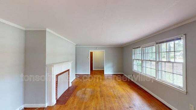 Building Photo - 20 Blakely Ave