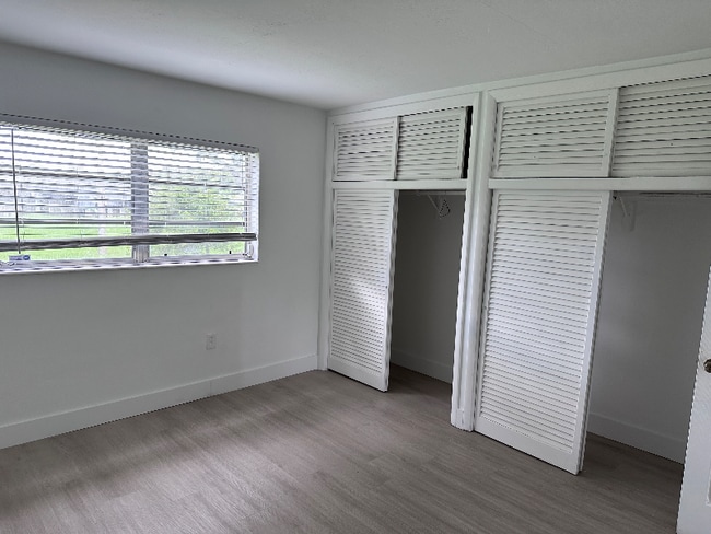 Foto del edificio - 7660 SW 82nd St
