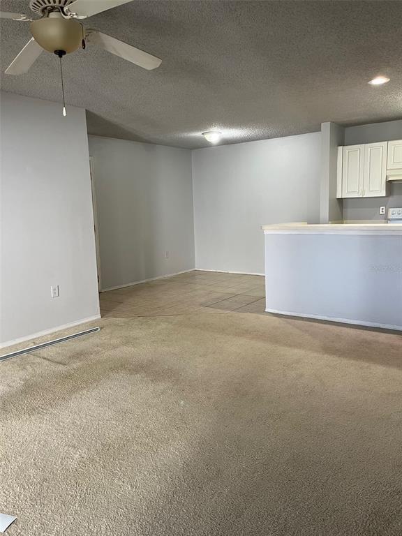 Building Photo - 10028 Strafford Oak Ct