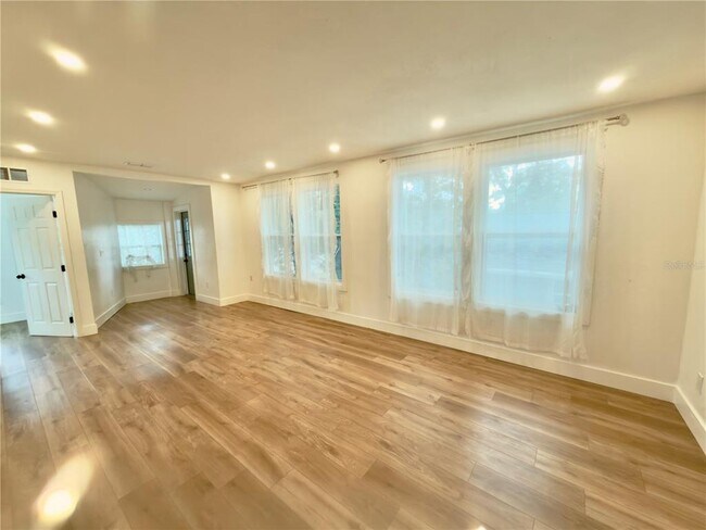 Foto del edificio - 2238 Quincy St S