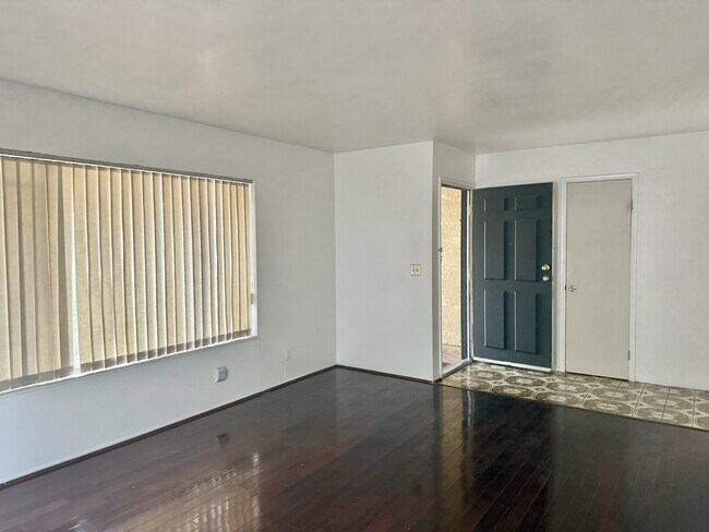 Foto del edificio - 7156 Southpark Ct