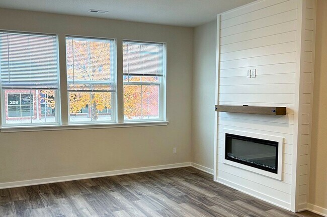 Foto del edificio - RIVERS ROW