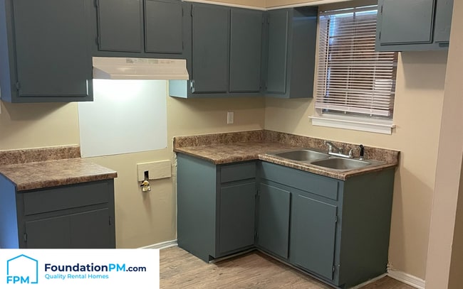 Foto del edificio - 1495 Oriole St