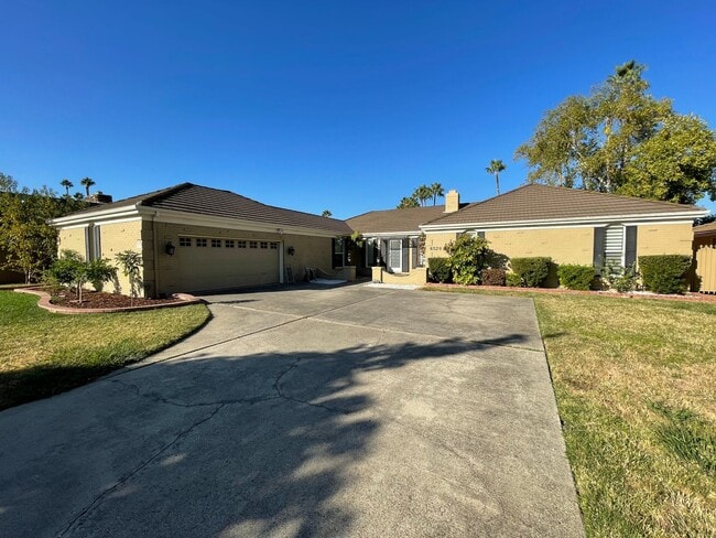 Photo - 6520 Havenside Drive House