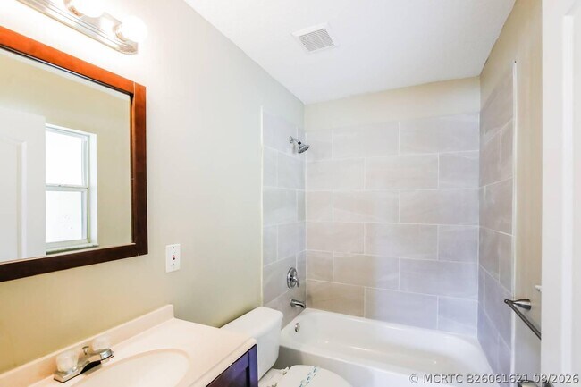 Foto del edificio - 1672 W Breezy Ln