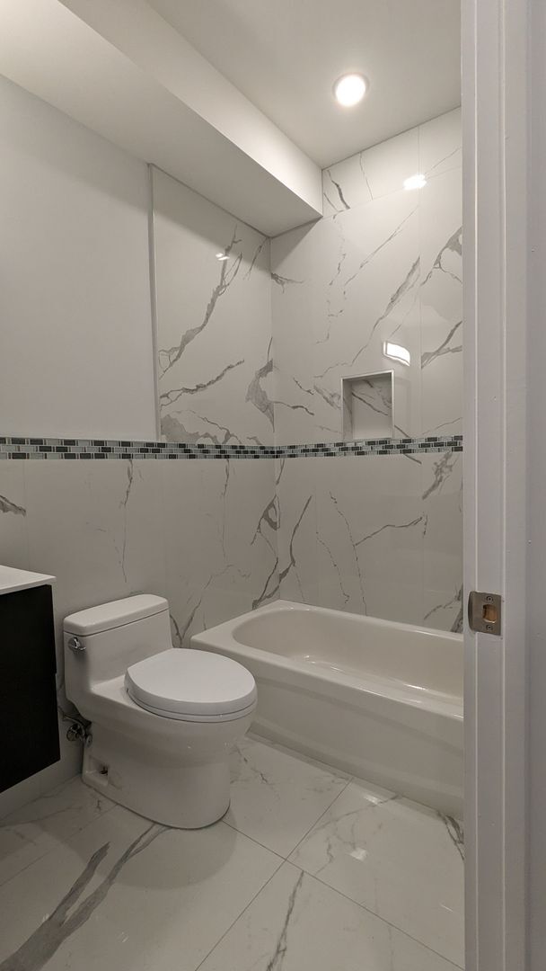 Foto del edificio - 2114 N Franklin St