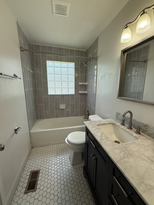 Building Photo - 1501 29th Street Ensley