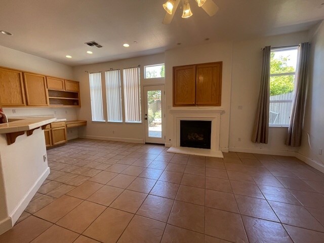 Foto del edificio - 7712 Crown Heights Ct