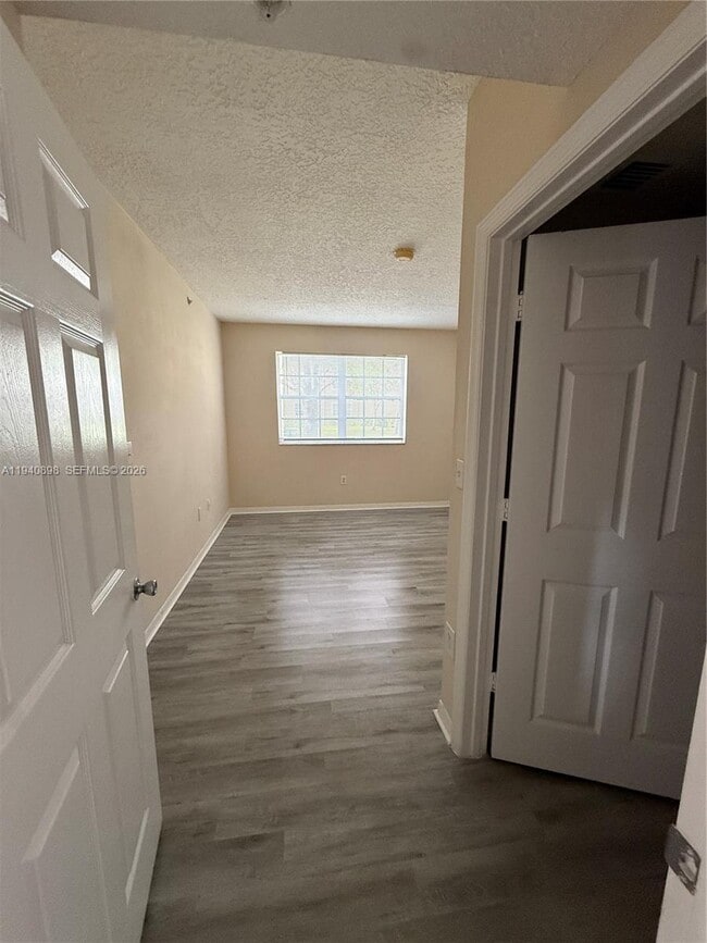 Foto del edificio - 11650 SW 2nd St