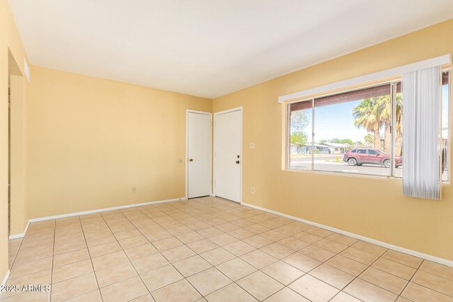 Foto del edificio - 18240 N 34th Dr